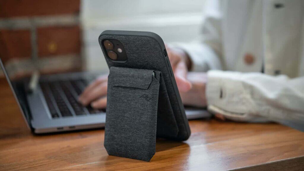 Peak Design Mobile Wallet Stand